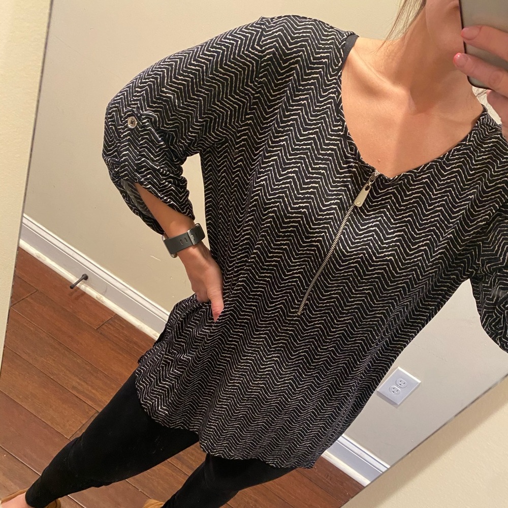 Ellen Tracy Roll Cuff Sleeve 1/4 Zip Blouse Size S - Picture 4 of 7